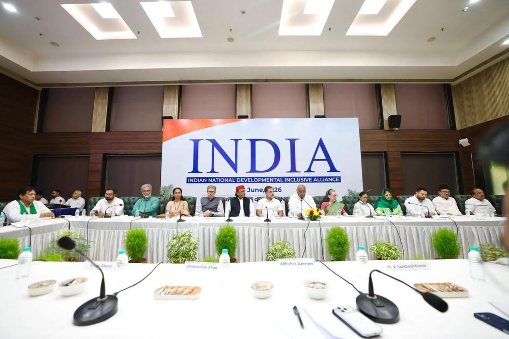 23 Opposition Parties, Including DMK, AAP, Pen Concerns Over SIR to CJI
