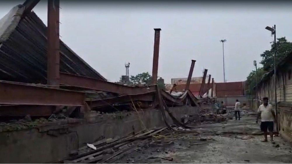 Kolkata's Taratala Under-Construction Warehouse Collapse Leaves 5 Dead and Multiple Workers Trapped