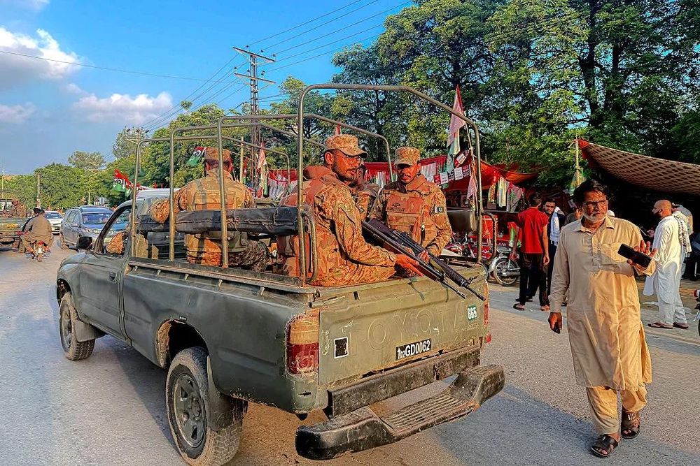 Amnesty Requests Pakistan to Restore Internet and Investigate Protest Crackdown in Administered Kashmir