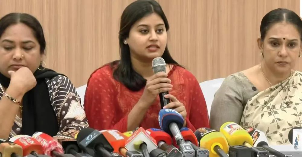 AMMA Crisis Deepens: Actors Accuse President Shwetha Menon of Saffronisation, Political Interference