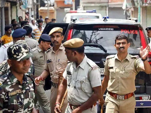Bengal Police Fatally Shoot Two Detainees in Custody, Opposition Raises Concerns Over Extrajudicial Tactics