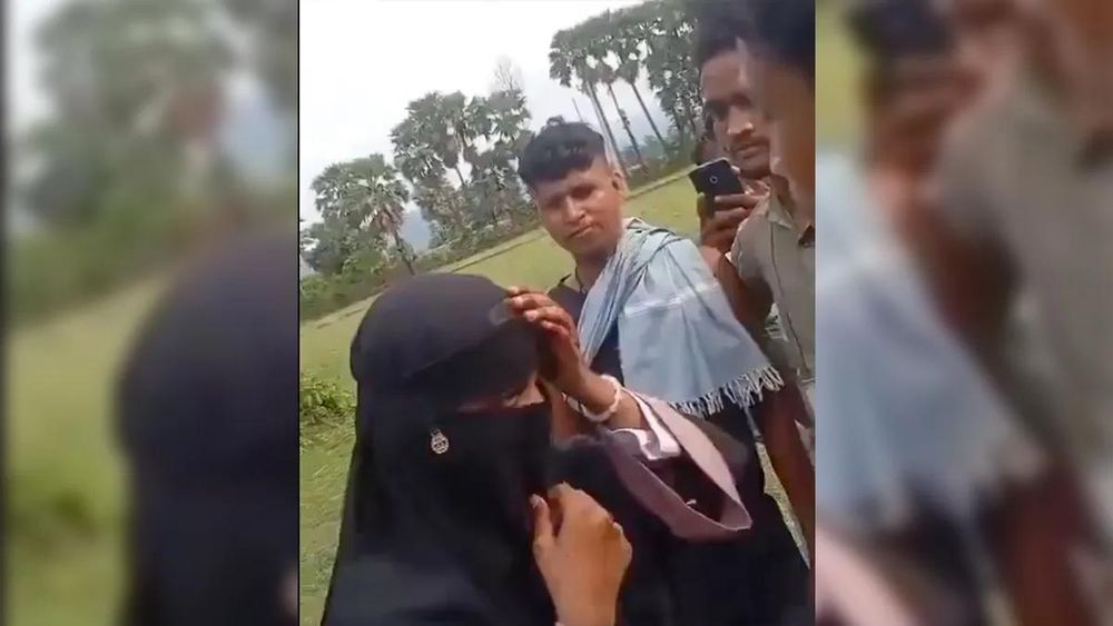 Bihar Incident: Hindutva Mob Harasses Muslim Woman, Forces Niqab Removal, Sindoor Application