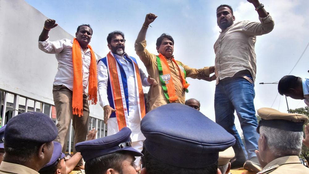 BJP demands Kharge's apology for remarks on Modi's father
