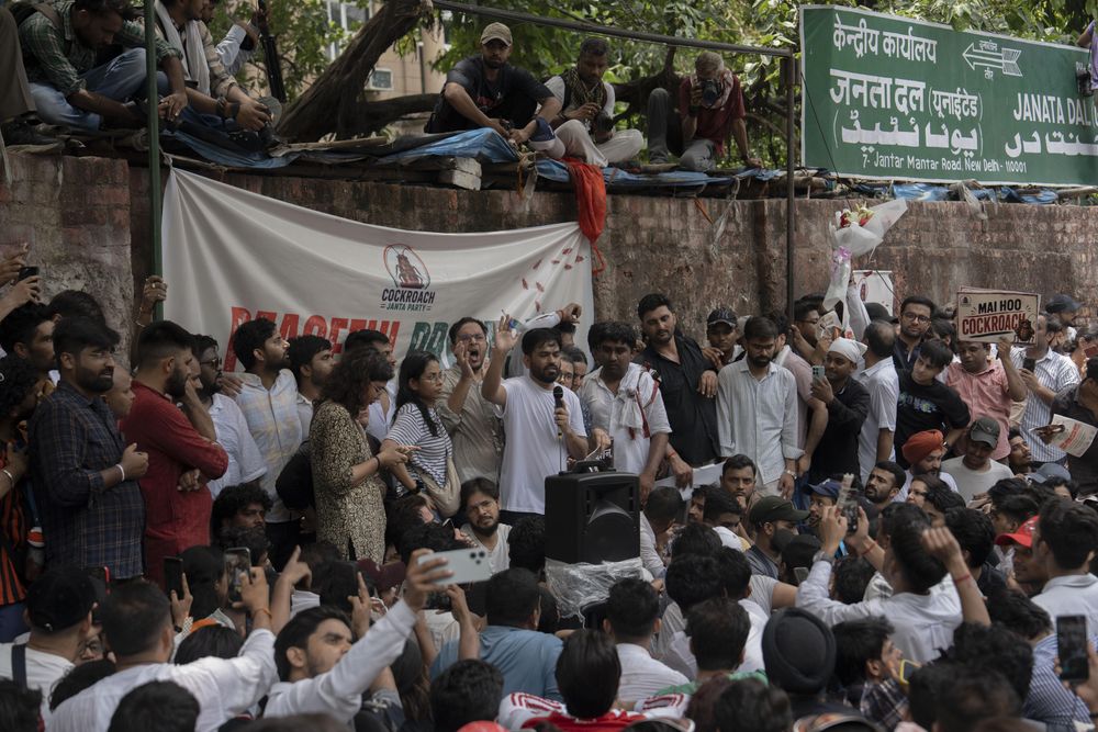 Broken Dreams: NEET Aspirants Join Cockroach Janta Party's Delhi Protest Against Exam Leaks