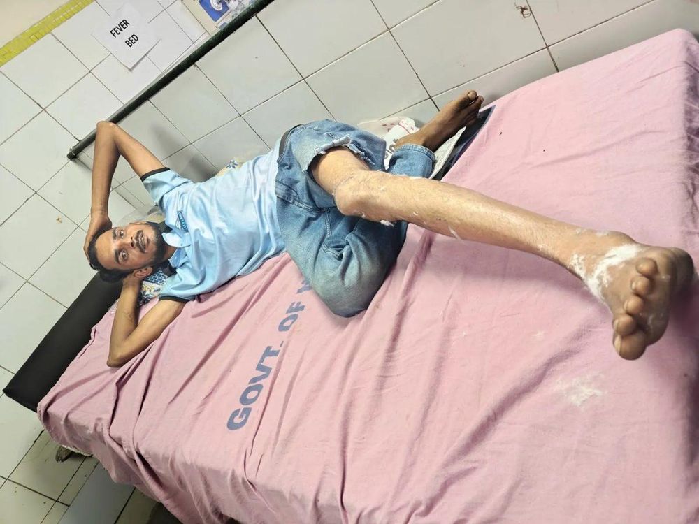 Delhi Police Bus Driver Injured, Rescued by Protest Volunteers
