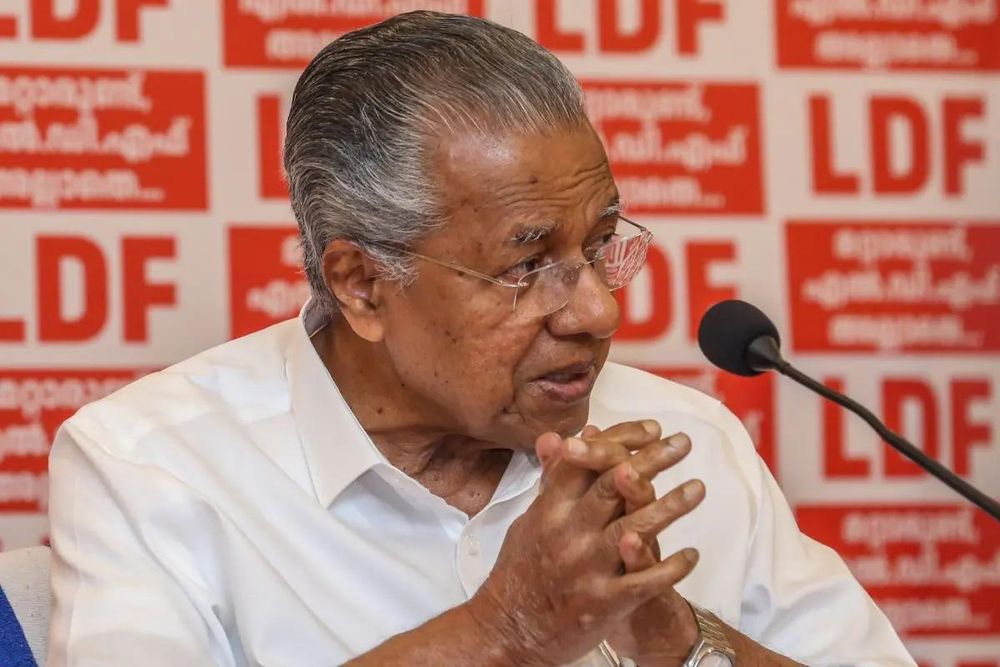 ED Raids Former CM Vijayan's Residences in CMRL Money Laundering Probe; CPI(M) Alleges Political Vendetta