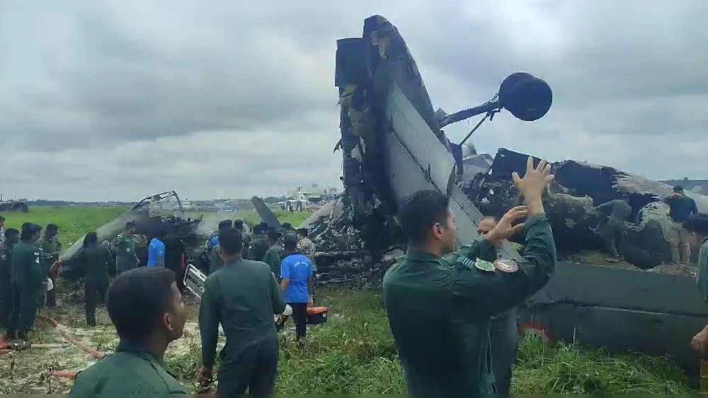 IAF AN-32 Crash in Jorhat, Assam: Aircraft Catches Fire During Landing