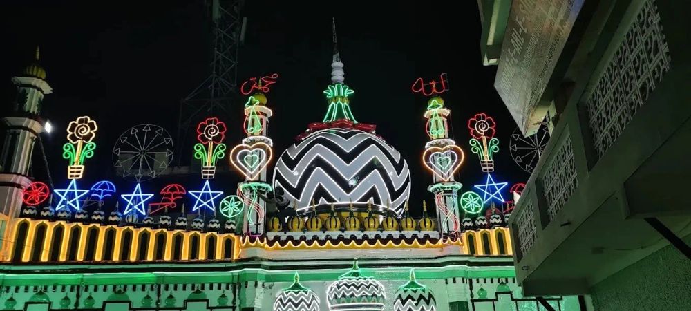 Bareilly Islamic Religious Event Drops Meat, Reschedules Dates Due to Kanwar Yatra