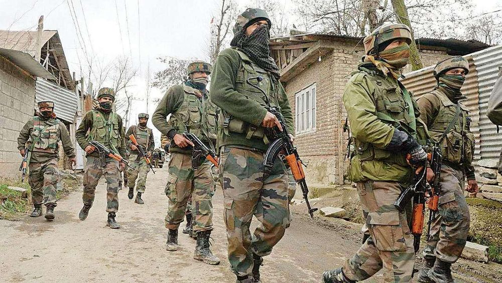 Over 2500 Detained in Kashmir After Policeman's Death in Militant Attack; Two Houses Demolished