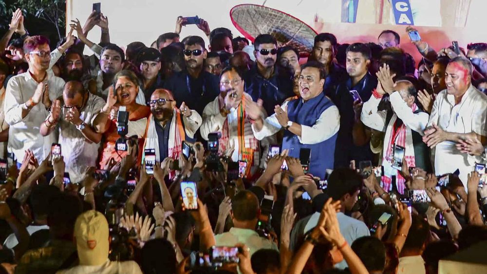 PM Modi and Amit Shah Attend Himanta Biswa Sarma's Swearing-In Ceremony in Assam