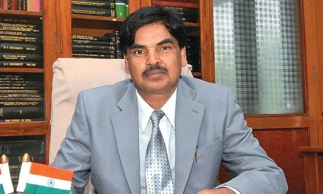 BCI Blocks NALSAR Graduates Who Opposed CJI as Convocation Guest from Enrolment, Later Retracts Order Amid Outrage