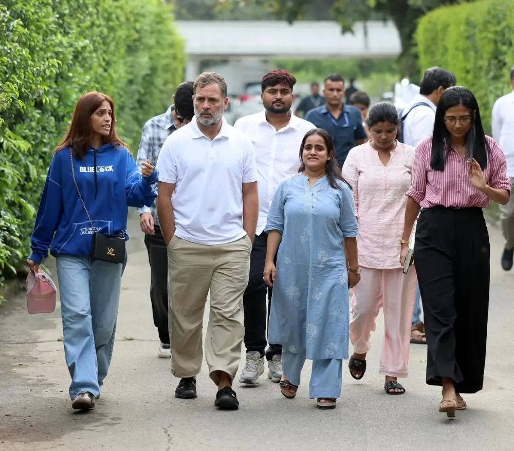 At Rahul Gandhi’s Press Conference, Muslim Woman Claims Name-Based Profiling During July 20 Protest; Another Reports Abuse Due to Mistaken Muslim Identity