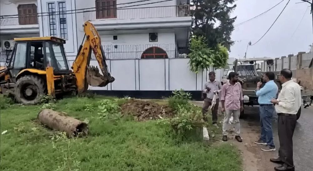 AMU Accuses Aligarh Civic Body of Forcible Occupation of ₹500 Crore Land