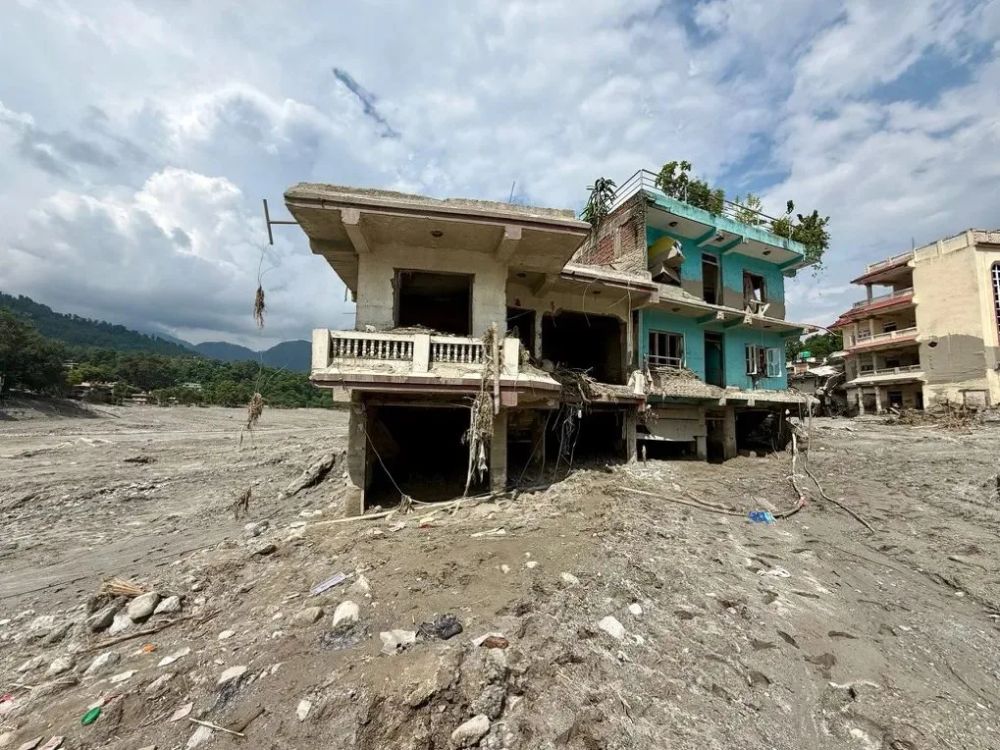 Nepal Flash Floods: Death Toll Reaches 1,114, Nearly 3,900 Missing