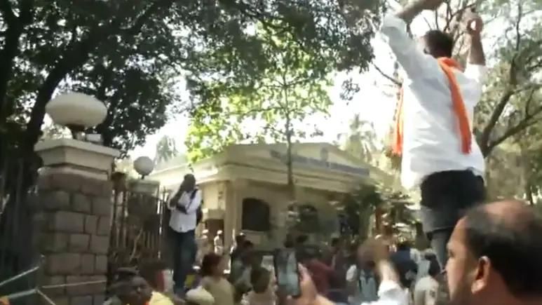 Telangana: Narayanpet on Edge After Teen's Suicide, BJP-VHP Protest 'Love Jihad' Claims