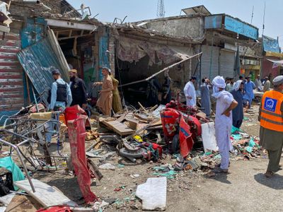 Blast at Pakistan Market Kills Nine, Injures Dozens
