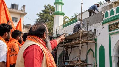 Bajrang Dal Stops Mosque Repair, Claims Encroachment; Committee Says Roof Leak Fix