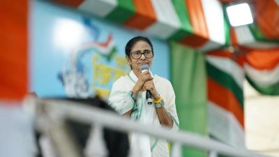 Mamata Banerjee Accuses BJP of Disrespecting Netaji’s Legacy, Urges Democratic Protest