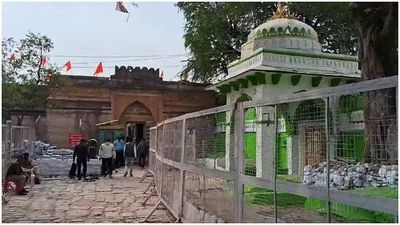 MP High Court Declares Bhojshala-Kamal Maula Complex a Temple, Ends Friday Namaz; Muslim Side to Challenge