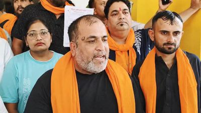 Hindu Group Insists on Probe into Temple Claims at Darul Uloom Deoband