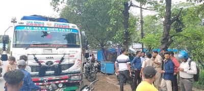Jamshedpur Crash: Woman Injured in Sidgoda Trailer Hit; Driver Flees