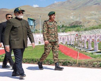 Kargil Victory Day: Rahul Gandhi Honours Fallen Soldiers, Kharge Praises Their Sacrifice