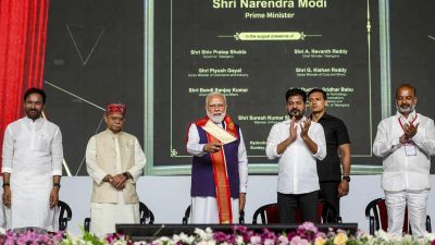 CM Revanth Reddy Slams PM Modi's Gold Purchase Advice, Links It to Foreign Policy Failures