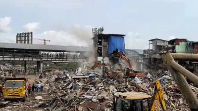 Bandra Mosque Demolition: Police Launch Raids, Arrests After Protests Turn Violent