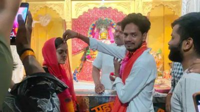 Interfaith Couple Ties Knot Under Police Oversight in UP's Badaun
