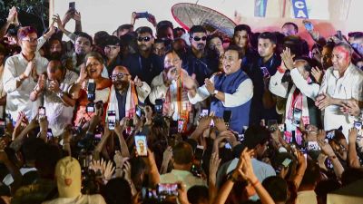 PM Modi and Amit Shah Attend Himanta Biswa Sarma's Swearing-In Ceremony in Assam