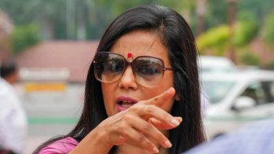 Mahua Moitra Claims Administration Forced Her Out of Circuit House Amid Nighttime 'Jai Shri Ram' Chanting Mob