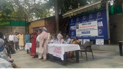 Indian Women Manual Scavengers Question Government's Denial of Manual Scavenging