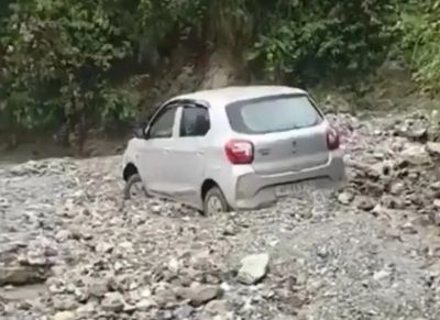 Heavy Rain Causes Landslides, Blocks 259 Roads in Himachal Pradesh