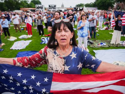 Trump Hosts Historic Prayer Event to Reaffirm U.S. as 'One Nation Under God'