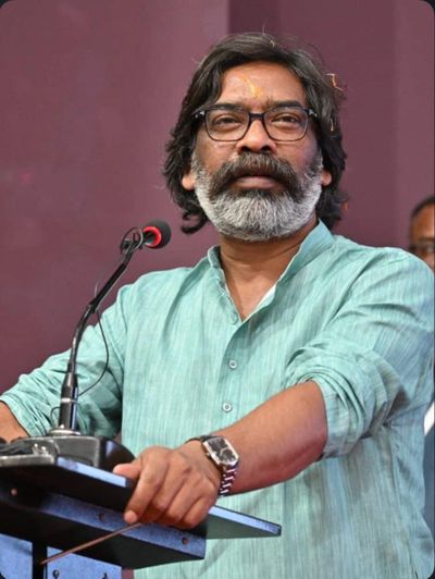 Ranchi: Chief Minister Hemant Soren Reviews Progress of Water Supply Schemes